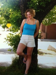 This is my sister Mandy probably 12 years ago when we were living together on Main Street...isn't she a babe! :)